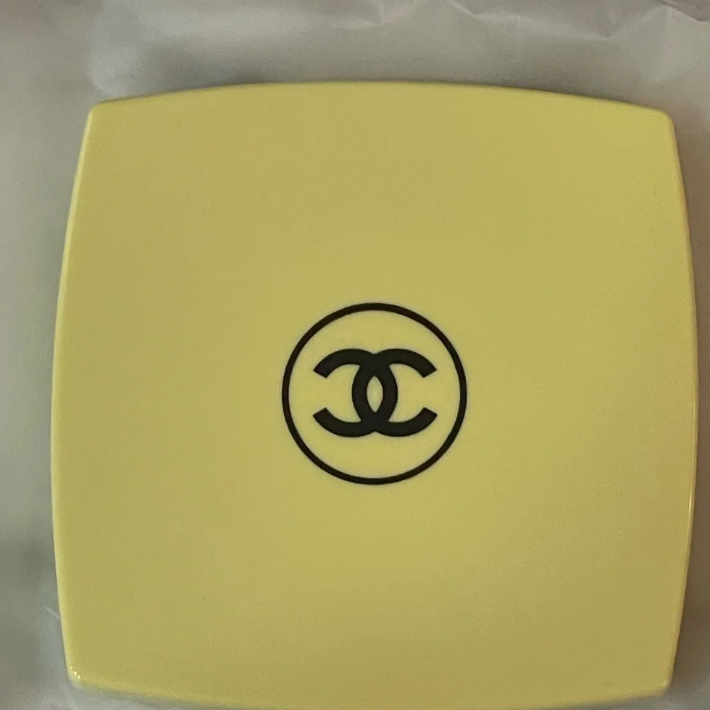 Chanel Double Mirror NIB - Picture 4 of 7